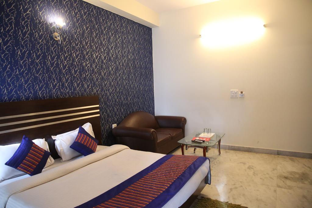 Hotel Mandakini Palace Δελχί Δωμάτιο φωτογραφία